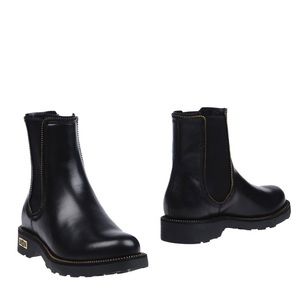 CULT boots size 39 approx. US9